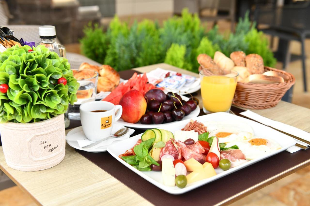 Quartz Boutique Hotel 마마이아 외부 사진